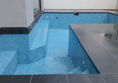 tiling swimming pool beaumaris