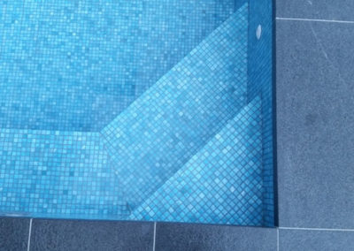 tiling swimming pool beaumaris