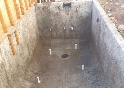 new pool tiling malvern