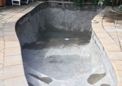tiling a painted pool